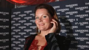 Joanna Scanlan Net Worth