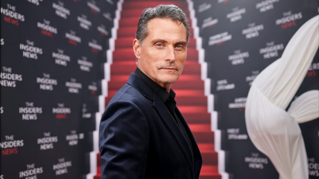Rufus Sewell
