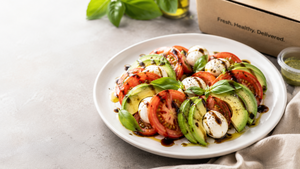 best ensalada caprese con palta near me